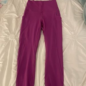 Lululemon align pant 25” with pockets barley worn no holes moonlight color great